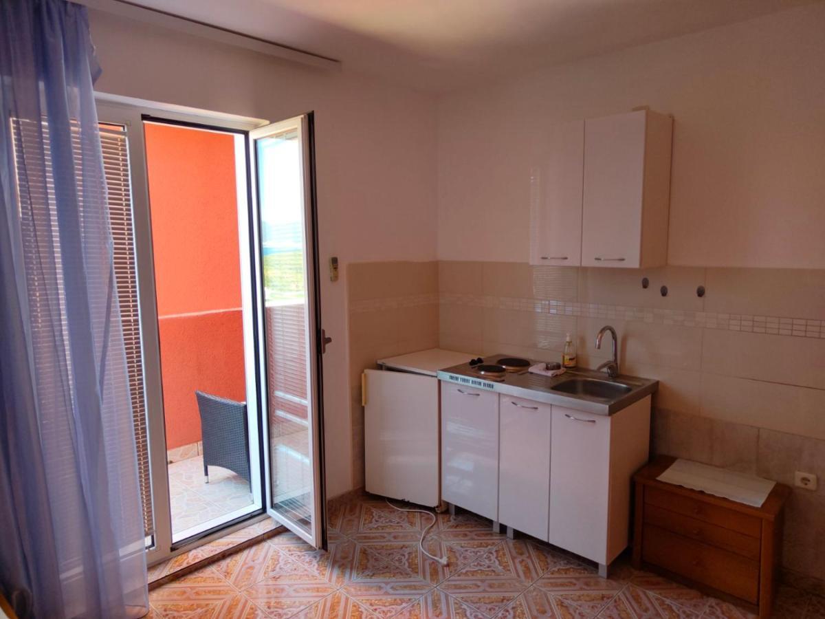 Apartments Drobni Pijesak Petrovac Exterior foto