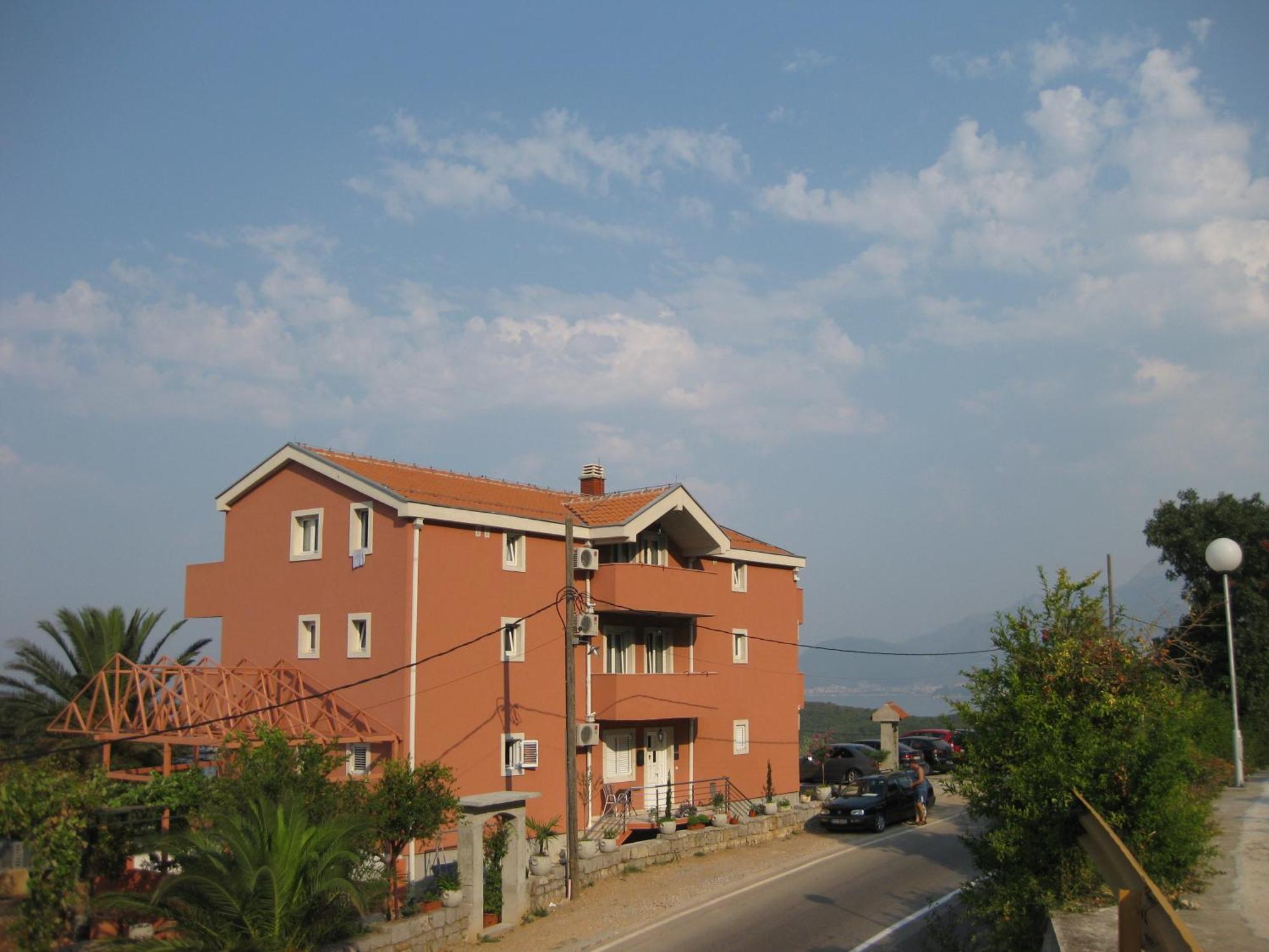 Apartments Drobni Pijesak Petrovac Exterior foto