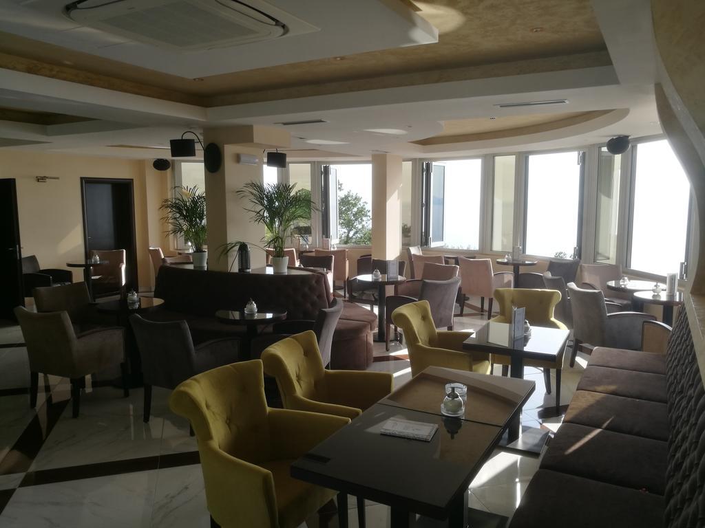 Apartments Drobni Pijesak Petrovac Exterior foto